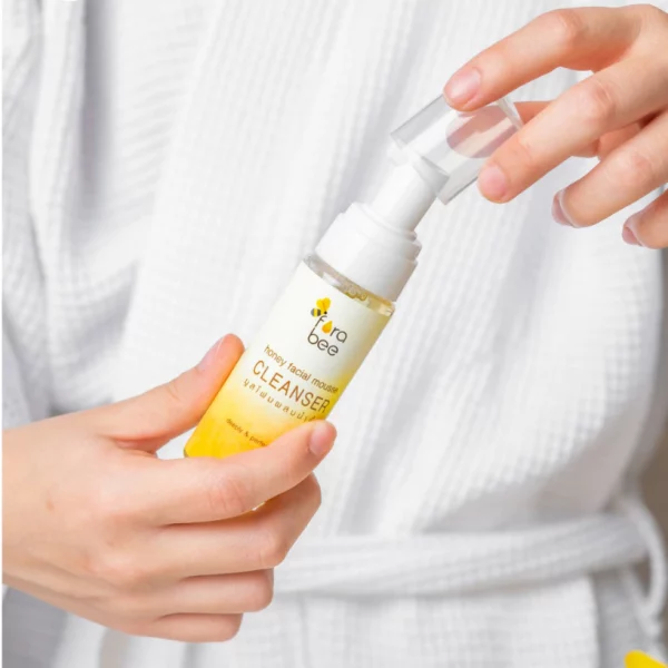 Honey facial mousse cleanser - Image 5
