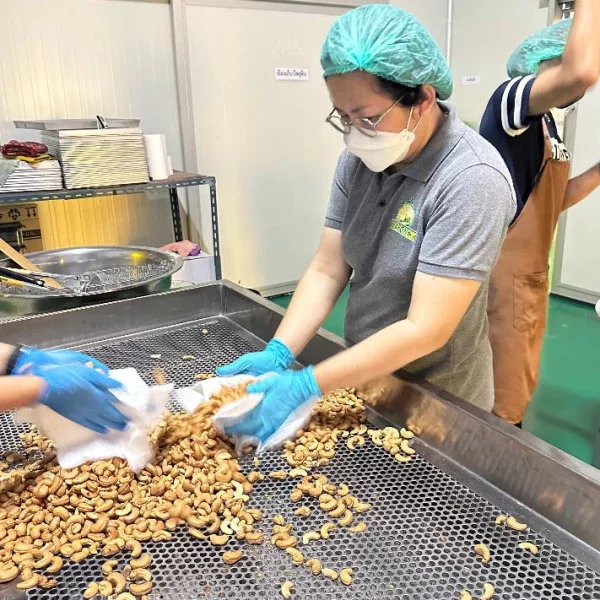 Roasted Almonds, Traditional Recipe - Image 3